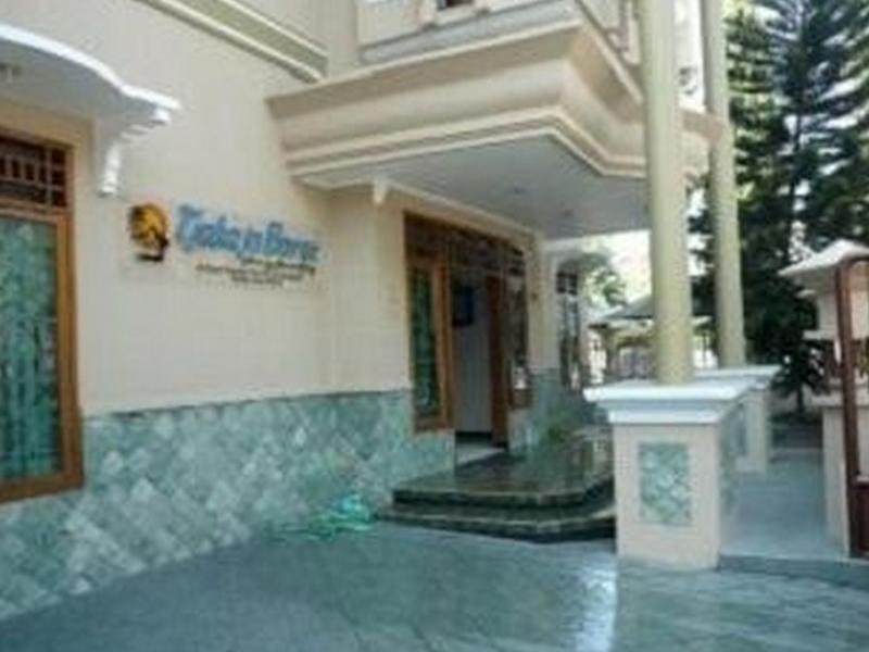 Tjahaja Baroe Syariah Mitra Reddoorz At Dukuh Kupang Hotel Сурабая Екстериор снимка