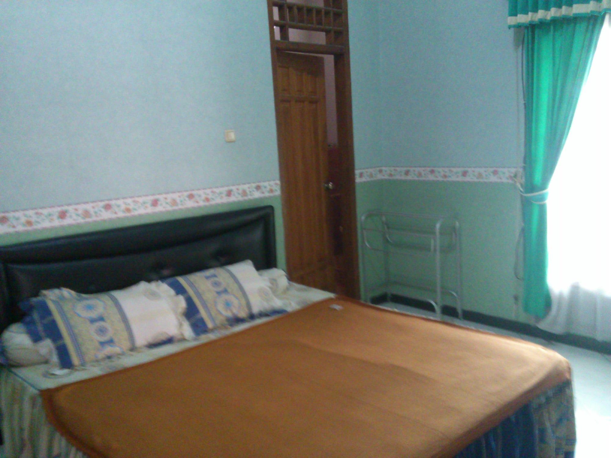 Tjahaja Baroe Syariah Mitra Reddoorz At Dukuh Kupang Hotel Сурабая Екстериор снимка